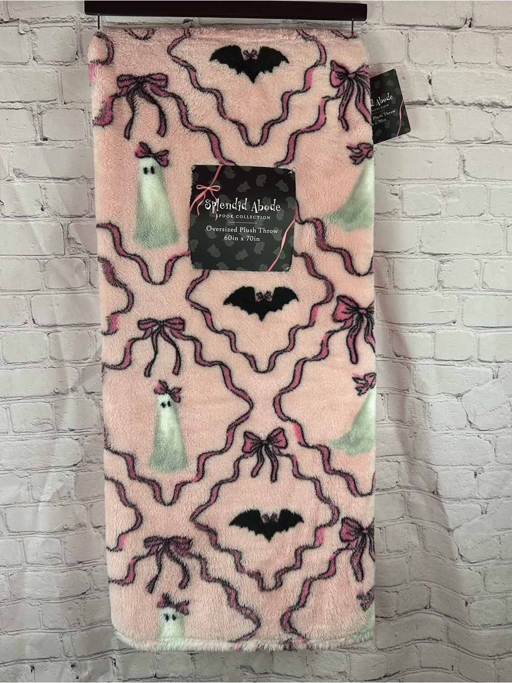 NWT Splendid abode Pink Ghost Bat Plush Throw Blanket Halloween whimsigoth